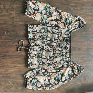 floral crop top with off shoulder sleeves
